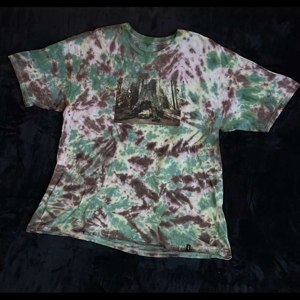 Skate & Bake Capsule Huf: Redwoods x P.Licious